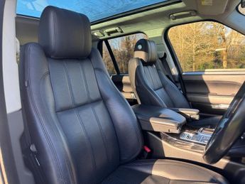 Land Rover Range Rover SDV8 VOGUE