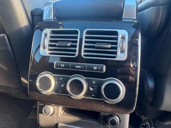 Land Rover Range Rover SDV8 VOGUE