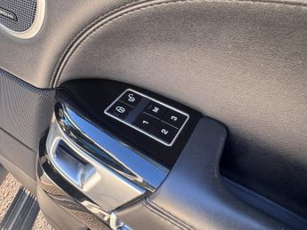 Land Rover Range Rover SDV8 VOGUE