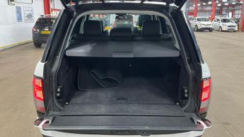 Land Rover Range Rover SDV8 VOGUE