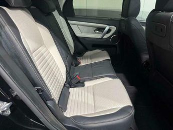 Land Rover Discovery Sport 1.5 Discovery Sport R-Dynamic HSE P300e Auto 4WD 5dr