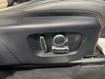 Land Rover Discovery Sport 1.5 Discovery Sport R-Dynamic HSE P300e Auto 4WD 5dr