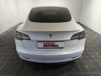 Tesla Model 3 (Dual Motor) Long Range Auto 4WDE 4dr