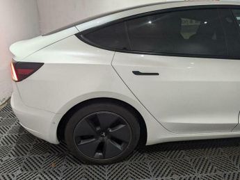 Tesla Model 3 (Dual Motor) Long Range Auto 4WDE 4dr