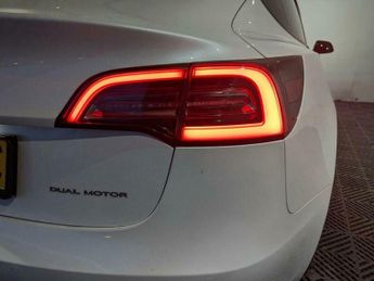 Tesla Model 3 (Dual Motor) Long Range Auto 4WDE 4dr