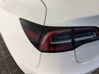 Tesla Model 3 (Dual Motor) Long Range Auto 4WDE 4dr