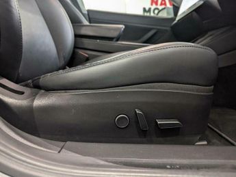 Tesla Model 3 (Dual Motor) Long Range Auto 4WDE 4dr
