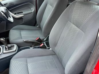 Ford Fiesta 1.4 Zetec 5dr 95BHP