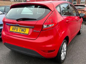 Ford Fiesta 1.4 Zetec 5dr 95BHP