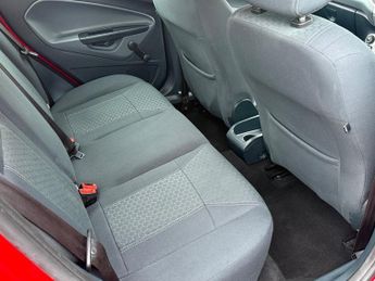 Ford Fiesta 1.4 Zetec 5dr 95BHP