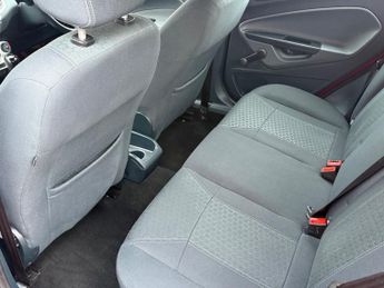 Ford Fiesta 1.4 Zetec 5dr 95BHP