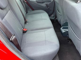 Ford Fiesta 1.4 Zetec 5dr 95BHP