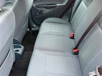 Ford Fiesta 1.4 Zetec 5dr 95BHP