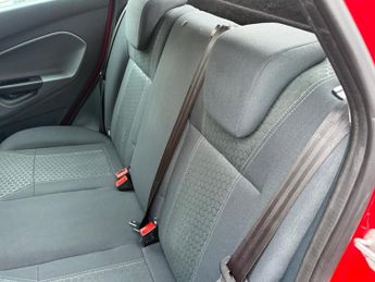 Ford Fiesta 1.4 Zetec 5dr 95BHP