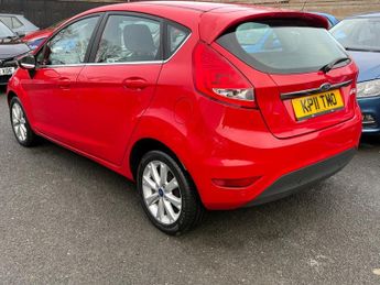Ford Fiesta 1.4 Zetec 5dr 95BHP