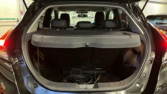 Nissan Leaf 40kWh Tekna Hatchback 5dr Electric Auto (150 ps)