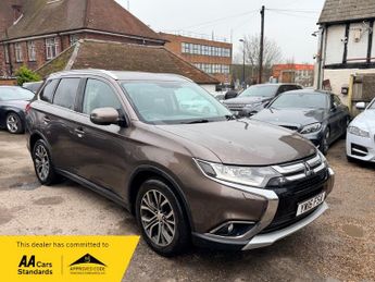 Mitsubishi Outlander DI-D GX 4