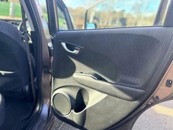 Honda Jazz 1.4 i-VTEC ES CVT Euro 5 5dr