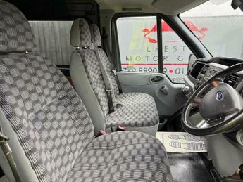 Ford Transit 2.2 TDCi 350 Limited RWD L2 H3 3dr