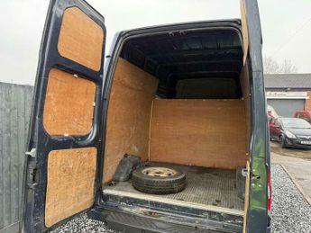 Ford Transit 2.2 TDCi 350 Limited RWD L2 H3 3dr