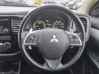 Mitsubishi Outlander PHEV GX 3H
