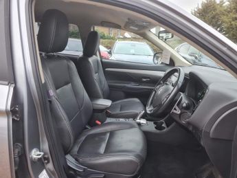 Mitsubishi Outlander PHEV GX 3H