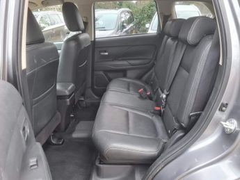 Mitsubishi Outlander PHEV GX 3H