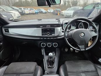 Alfa Romeo Giulietta JTDM-2 VELOCE