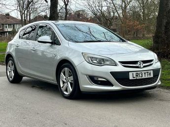 Vauxhall Astra 1.7 CDTi ecoFLEX SRi Euro 5 (s/s) 5dr