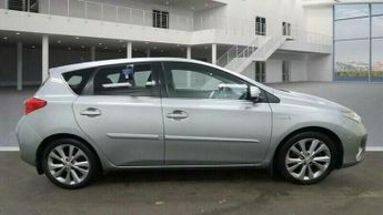 Toyota Auris 1.8 VVT-h Excel Hatchback 5dr Petrol Hybrid CVT Euro 5 (s/s) (13