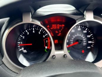 Nissan Juke 1.6 Tekna XTRON Euro 6 5dr