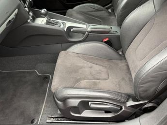 Audi TT 2.0 TFSI S line S Tronic quattro 3dr 208BHP