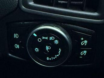 Ford Focus 1.5T EcoBoost Zetec S Hatchback 5dr Petrol Auto Euro 6 (s/s) (15