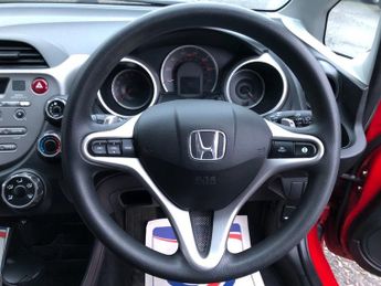 Honda Jazz I-VTEC ES I-SHIFT