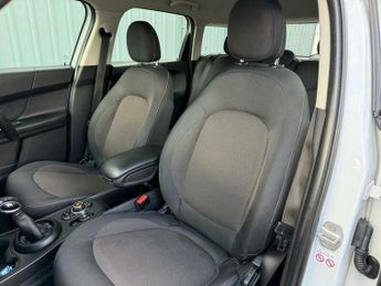 MINI Countryman 1.5 Cooper Auto 6Spd ALL4 Euro 6 (s/s) 5dr