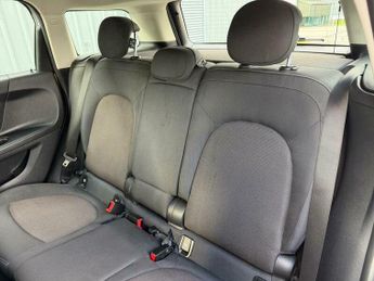 MINI Countryman 1.5 Cooper Auto 6Spd ALL4 Euro 6 (s/s) 5dr