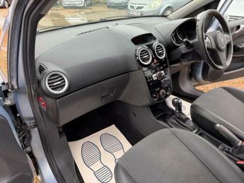 Vauxhall Corsa 1.4i 16v Design 5dr (a/c)