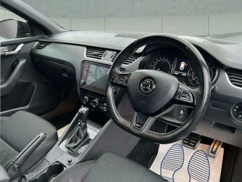 Skoda Octavia 2.0 TDI vRS DSG 4WD Euro 6 (s/s) 5dr