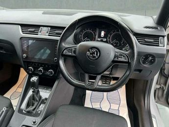 Skoda Octavia 2.0 TDI vRS DSG 4WD Euro 6 (s/s) 5dr