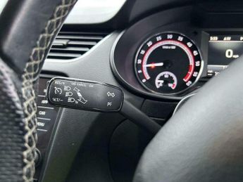 Skoda Octavia 2.0 TDI vRS DSG 4WD Euro 6 (s/s) 5dr