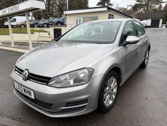Volkswagen Golf SE TDI BLUEMOTION TECHNOLOGY DSG
