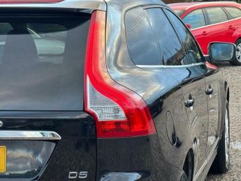 Volvo XC60 2.4 D5 SE Lux Nav Geartronic AWD Euro 5 5dr