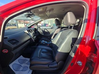 Nissan Leaf 30kWh Tekna Auto 5dr