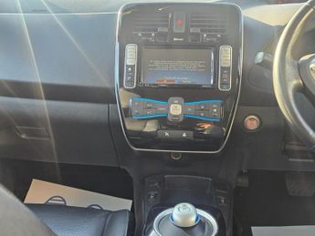 Nissan Leaf 30kWh Tekna Auto 5dr