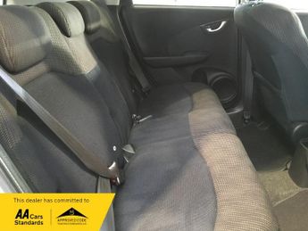 Honda Jazz 1.4 i-VTEC ES PLUS AUTOMATIC ONLY 31920 MILES!!