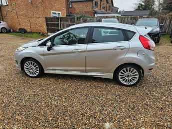 Ford Fiesta 1.0T EcoBoost Titanium Hatchback 5dr Petrol Powershift Euro 5 (1