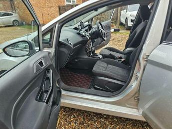Ford Fiesta 1.0T EcoBoost Titanium Hatchback 5dr Petrol Powershift Euro 5 (1