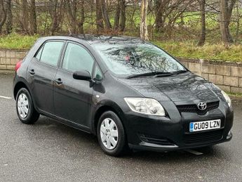 Toyota Auris 1.33 VVT-i T2 (s/s) 5dr