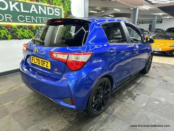 Toyota Yaris 1.5 VVT-I GR-SPORT [3X SERVICES]