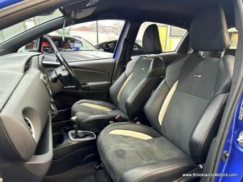 Toyota Yaris 1.5 VVT-I GR-SPORT [3X SERVICES]